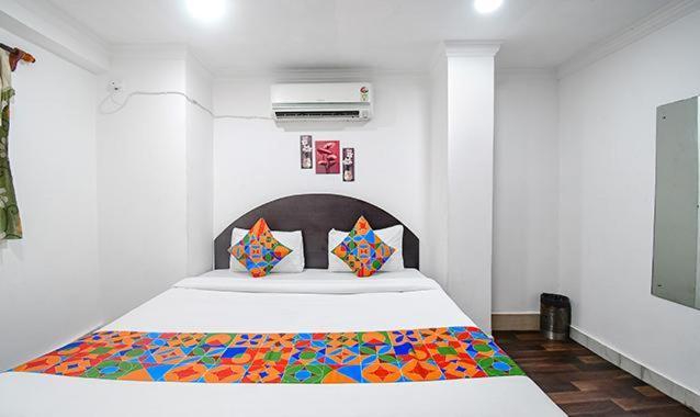 Stay Kiya Royal Oak Calcutta Extérieur photo